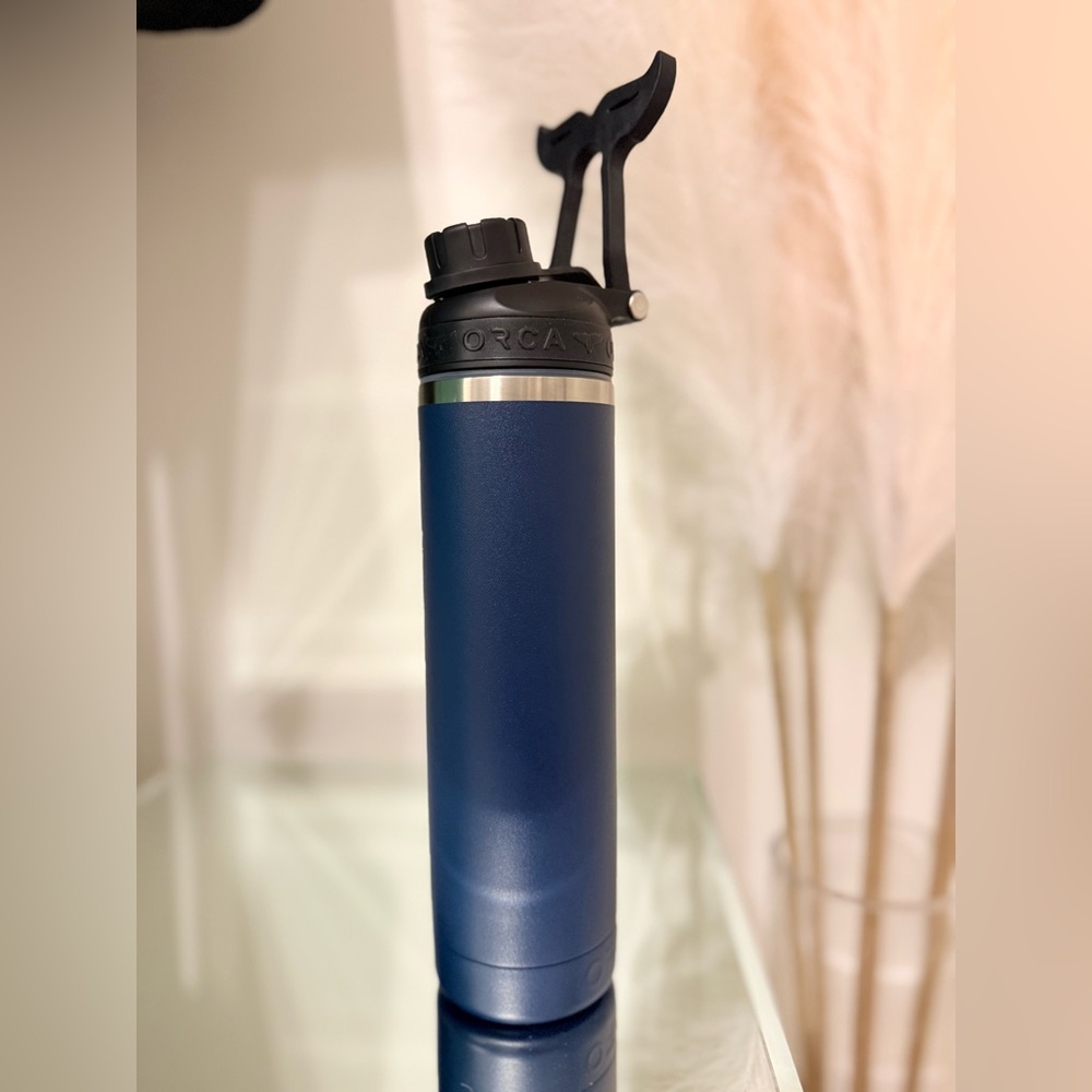 ๐พ Orca Hydra Insulated Tumbler 22oz NEW - Picture 2 of 3